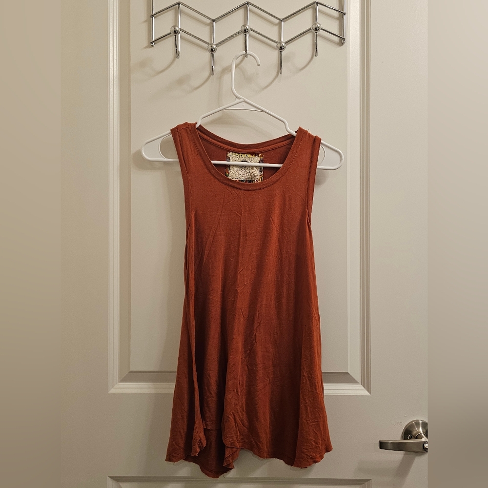 Cupio Burnt Orange Flowy Tank Top